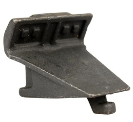 Clamping jaw for tyre changer`s table